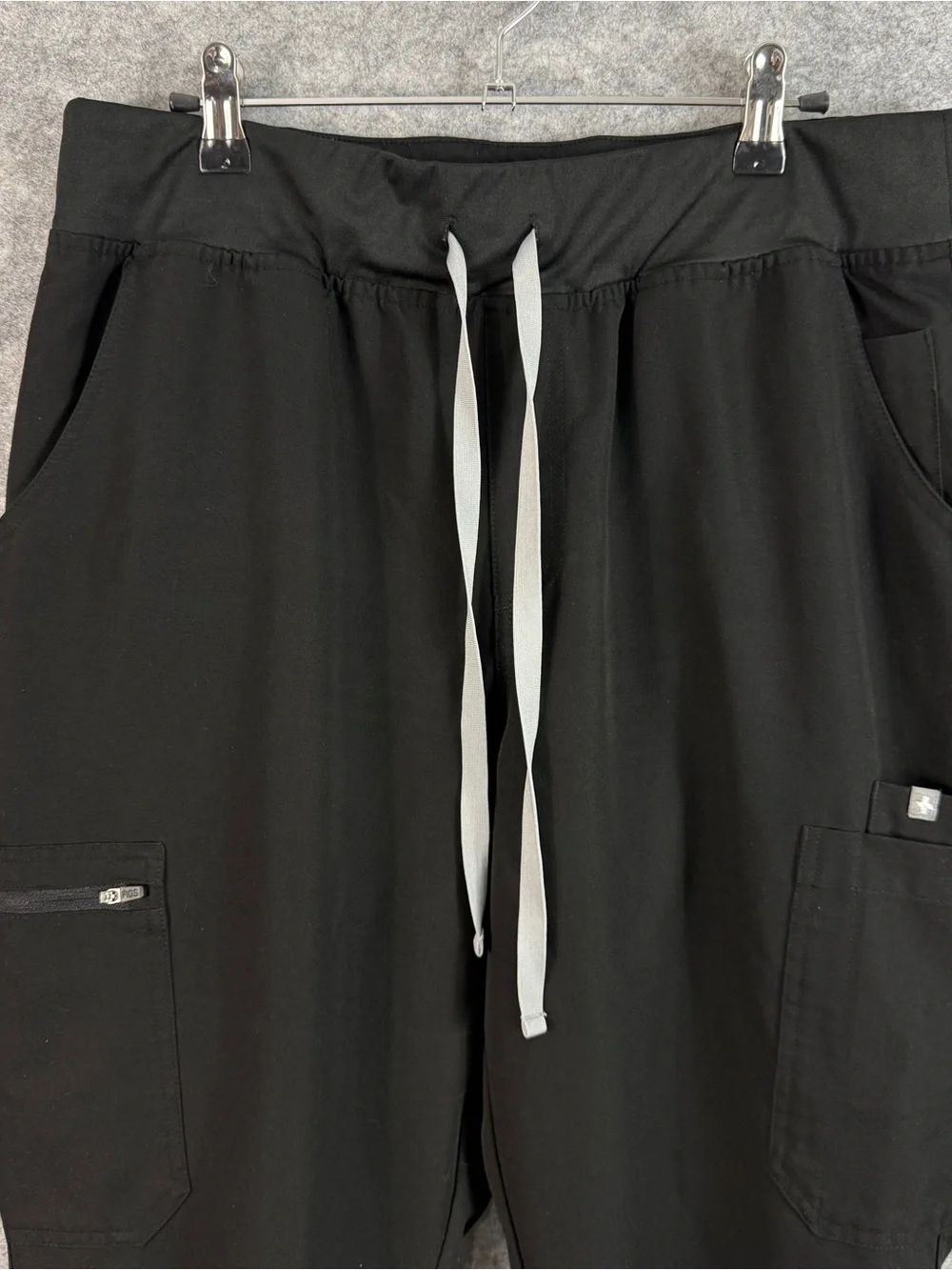 FIGS Technical Collection Women’s XL Black Solid Medical Scrub Set Top & Pants